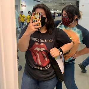 Meet your Posher, Alexia